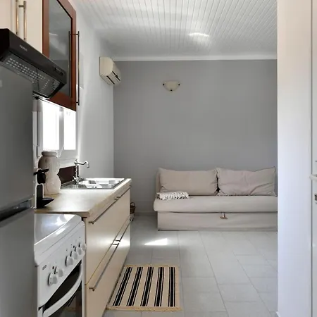 Anemolia With Pool Apartment